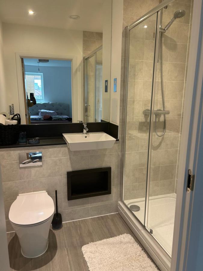 En-Suite Double Room In A Shared Apartment Close To Central لندن المظهر الخارجي الصورة